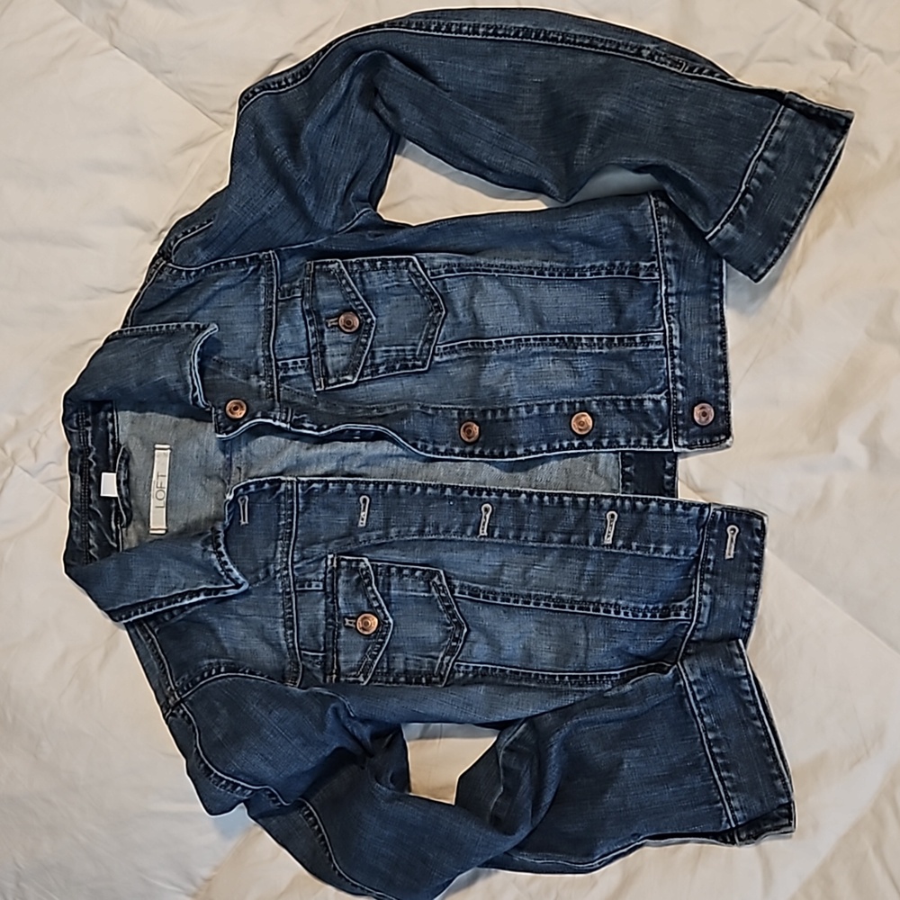 Ann Taylor Loft jean jacket sz 4